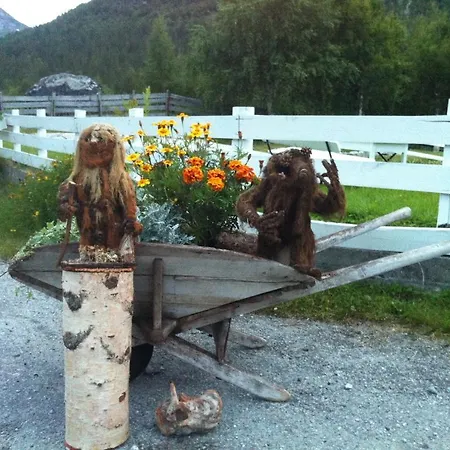 Nigardsbreen Lodge